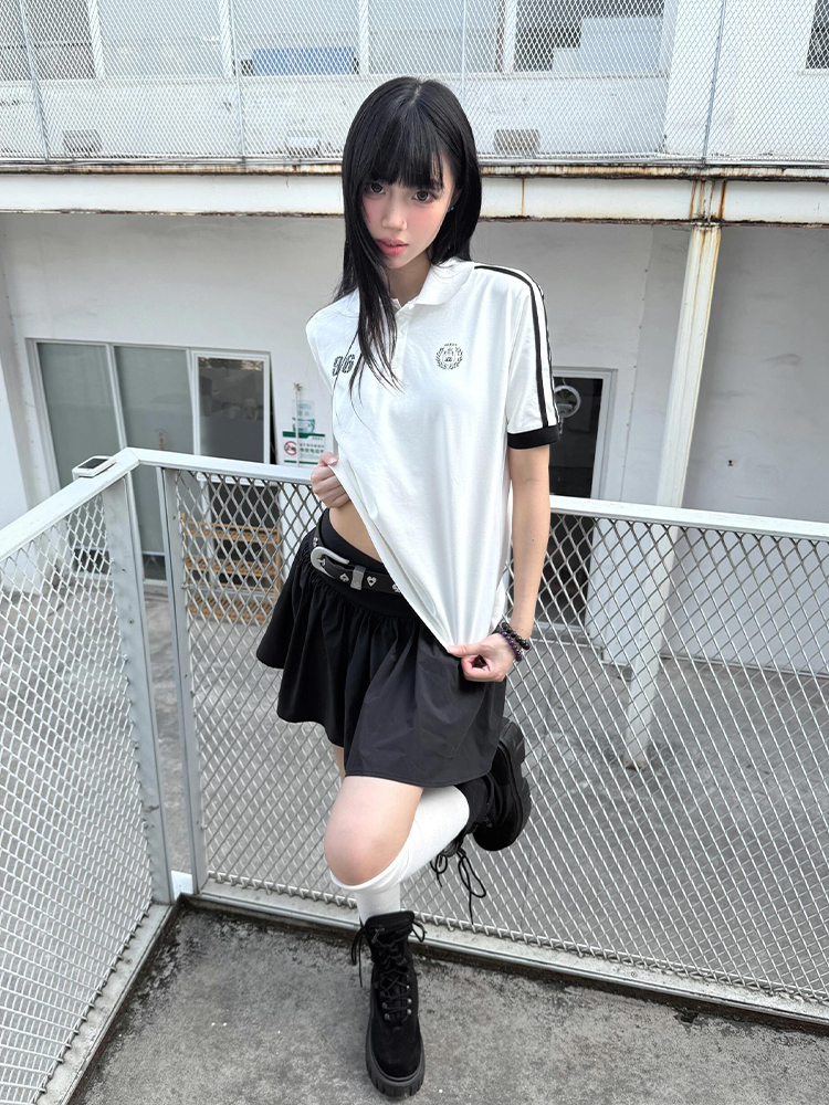 Vintage Short Sleeve Polo Shirt for Women - Summer Lapel College Style, Slim Fit Flattering Top, Trendy American Fashion Vintage Short Sleeve Polo Shirt for Women - Summer Lapel College Style, Slim Fit Flattering Top, Trendy American Fashion