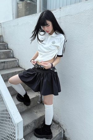 Vintage Short Sleeve Polo Shirt for Women - Summer Lapel College Style, Slim Fit Flattering Top, Trendy American Fashion