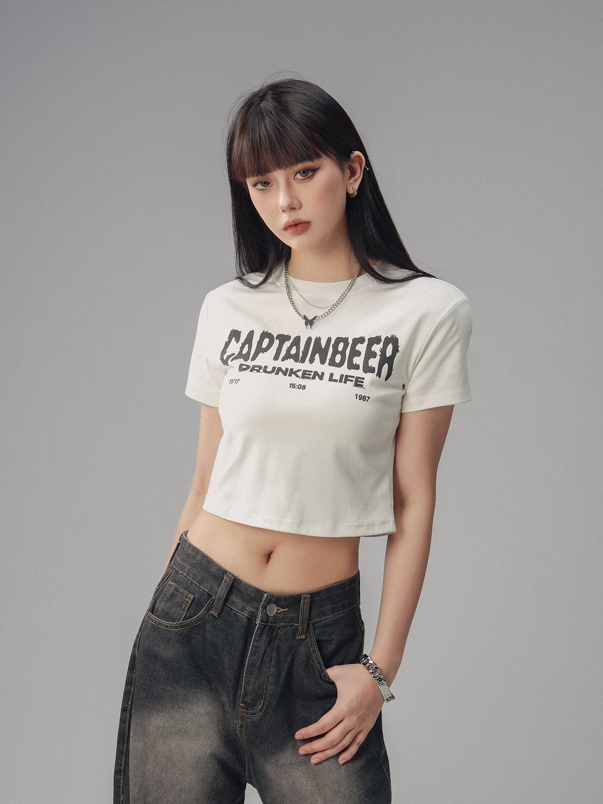 Vintage Slim Fit Cropped T-Shirt for Women - American Beer Team Captain Design, Summer Dance Style, Trendy Short Sleeve Top Vintage Slim Fit Cropped T-Shirt for Women - American Beer Team Captain Design, Summer Dance Style, Trendy Short Sleeve Top