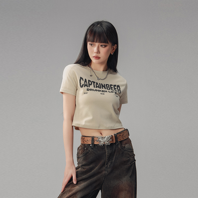 Vintage Slim Fit Cropped T-Shirt for Women - American Beer Team Captain Design, Summer Dance Style, Trendy Short Sleeve Top Vintage Slim Fit Cropped T-Shirt for Women - American Beer Team Captain Design, Summer Dance Style, Trendy Short Sleeve Top