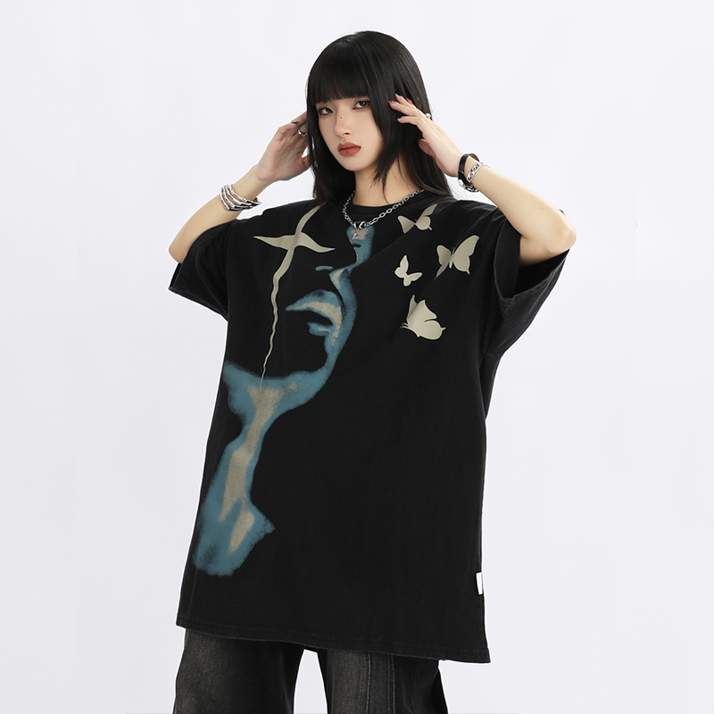 Vintage Street Portrait Printed Oversized T-Shirt for Men and Women | Unisex American Streetwear | 90s Inspired Loose Fit Tee Vintage Street Portrait Printed Oversized T-Shirt for Men and Women | Unisex American Streetwear | 90s Inspired Loose Fit Tee