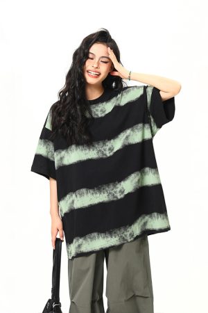 Vintage Striped Short Sleeve T-Shirt for Women - Loose Fit, Trendy Niche Design, Summer Style, Perfect for 90s & Y2K Looks