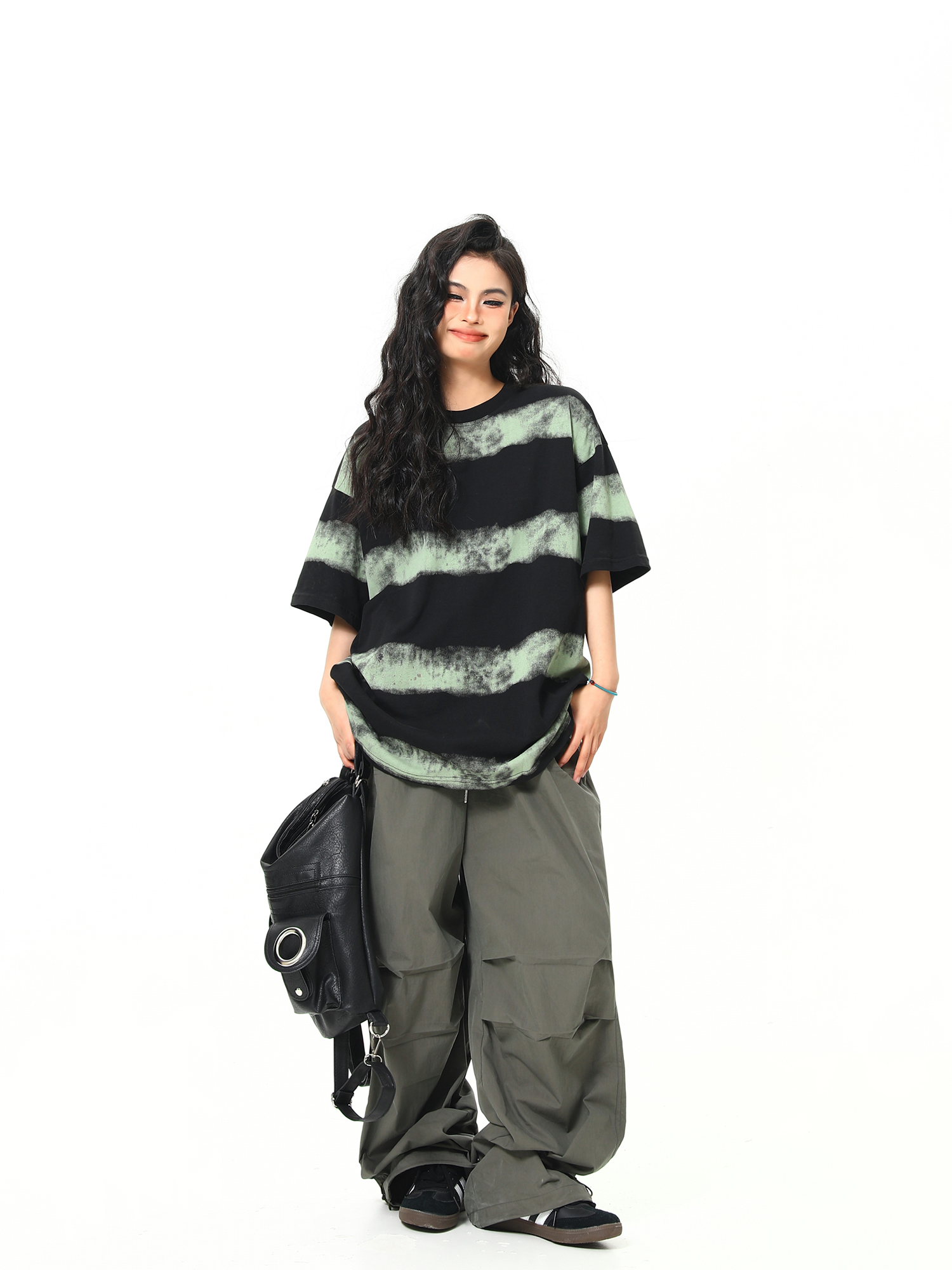 Vintage Striped Short Sleeve T-Shirt for Women - Loose Fit, Trendy Niche Design, Summer Style, Perfect for 90s & Y2K Looks Vintage Striped Short Sleeve T-Shirt for Women - Loose Fit, Trendy Niche Design, Summer Style, Perfect for 90s & Y2K Looks