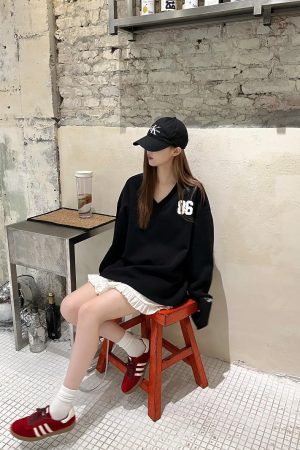 Vintage V-Neck Sweatshirt for Men and Women, Loose Casual Long Sleeve Jersey Jacket, Fall Fashion Essential