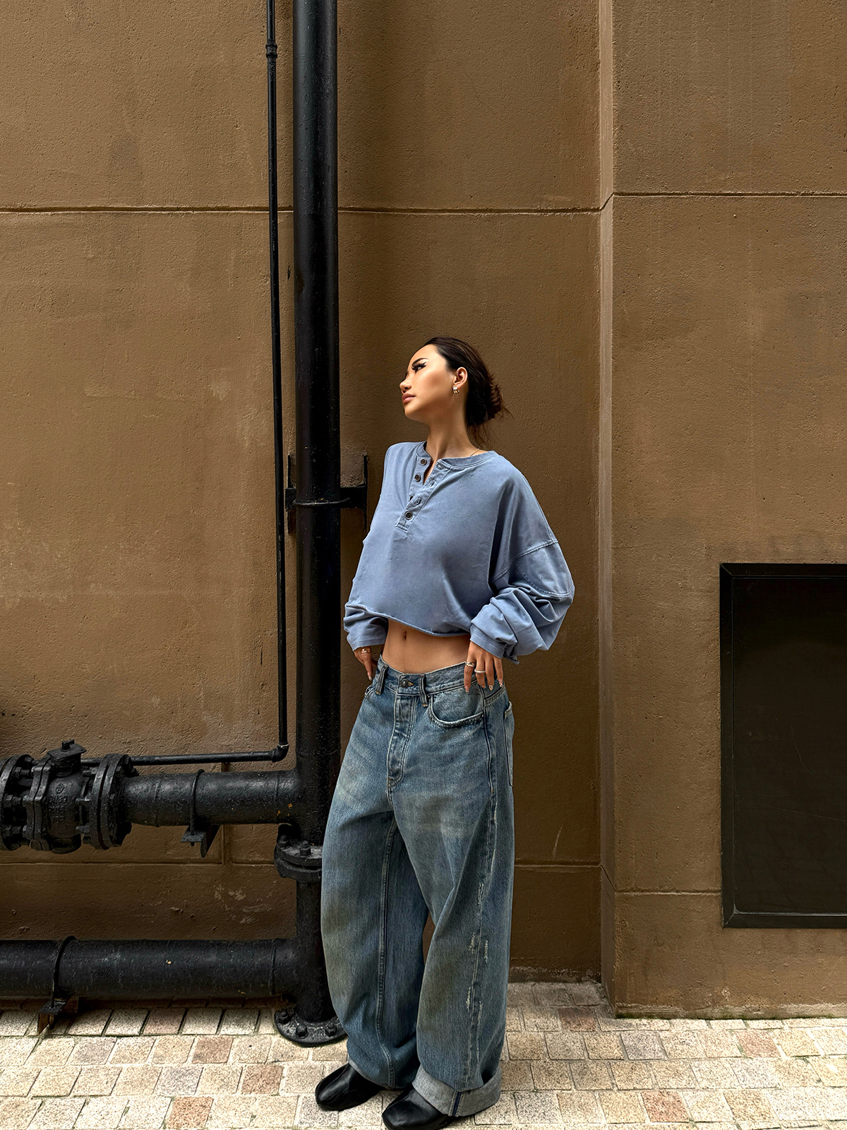 Vintage Wash Bone Position Bleached Crop Short Henry Sweatshirt - Optimized Proportions, Y2K Style, Available in 2 Colors