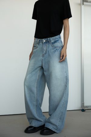 Vintage Washed Blue Denim Jeans for Men and Women - Loose Straight Fit Casual Pants, 90s Style Unisex Jeans