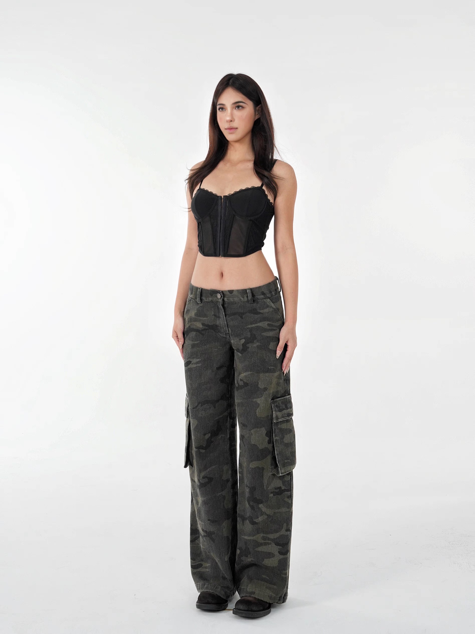 Vintage Washed Camouflage Print Mid-Low Waist Cargo Pants for Men - 90s Style Utility Trousers Vintage Washed Camouflage Print Mid-Low Waist Cargo Pants for Men - 90s Style Utility Trousers