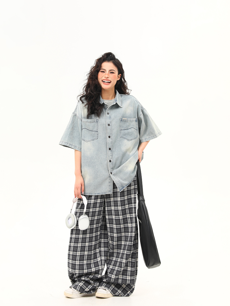 Vintage Washed Denim Short Sleeve Shirt for Women - Trendy Versatile Summer Outerwear in 90s American Style Vintage Washed Denim Short Sleeve Shirt for Women - Trendy Versatile Summer Outerwear in 90s American Style