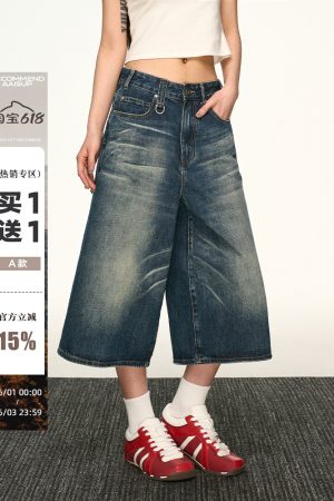 Vintage Washed Distressed Denim Shorts for Women - Loose-Fitting Three-Quarter Straight-Leg Wide-Leg Summer Style