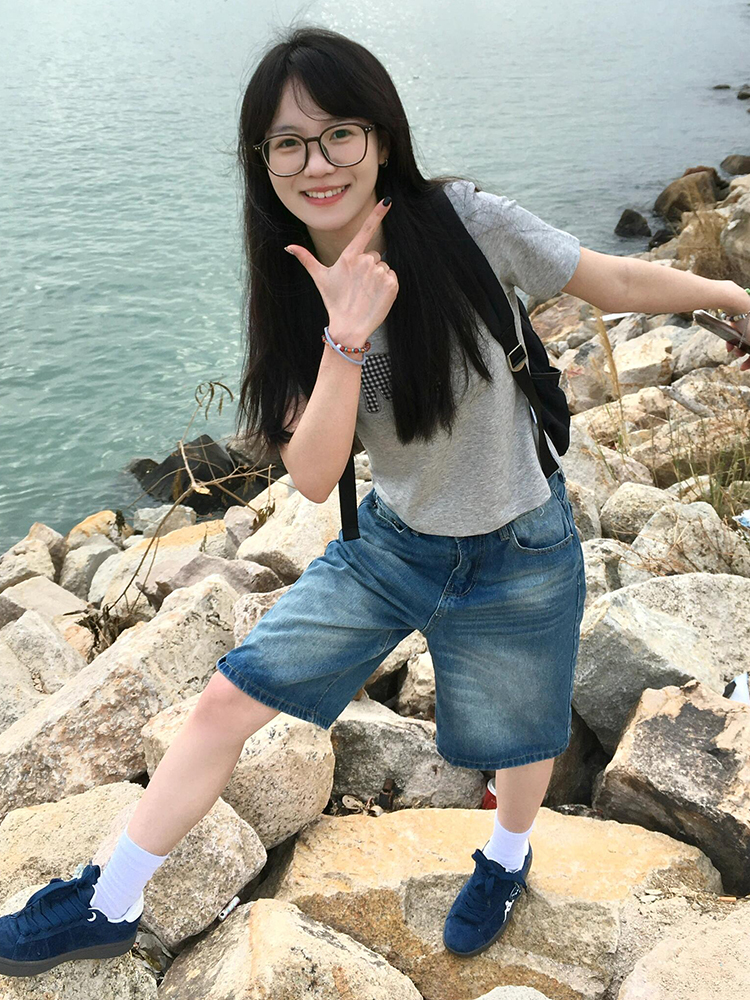 Vintage Washed Distressed Denim Shorts for Women - Summer Straight-Leg Loose Fit Wide-Leg Five-Point Style Vintage Washed Distressed Denim Shorts for Women - Summer Straight-Leg Loose Fit Wide-Leg Five-Point Style