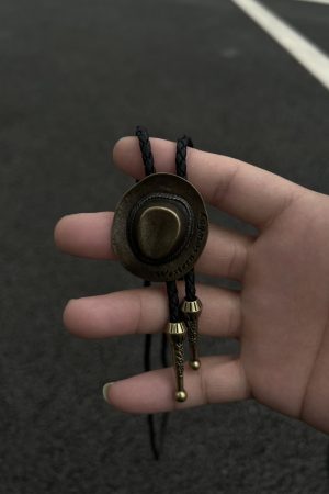 Vintage Western Cowboy Polo Collar Necklace - Unisex Alloy Pendant with Leather Rope Tie - Trendy Fashion Accessory for 90s Y2K Style