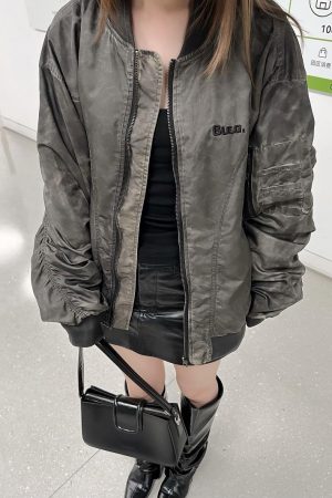 Wasteland Style Flight Jacket - Unisex Loose Baseball Jacket in Dirty Color, American Streetwear for Couples, Trendy 90s Fashion