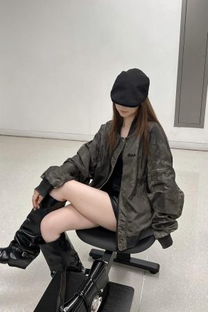 Wasteland Style Flight Jacket - Unisex Loose Baseball Jacket in Dirty Color, American Streetwear for Couples, Trendy 90s Fashion