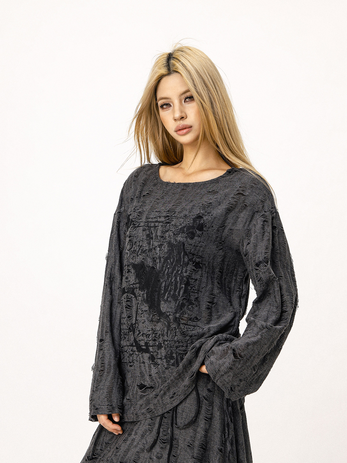 Wasteland Style Ripped Hoodie - Long Sleeve Drawstring Jazz Dance Top for Hot Girls - Casual Loose Fit Wasteland Style Ripped Hoodie - Long Sleeve Drawstring Jazz Dance Top for Hot Girls - Casual Loose Fit