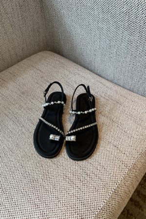 Water Drill Pearl Toe-Post Flat Sandals for Women - 2025 Summer Fairy Temperament Versatile Roman Style Shoes