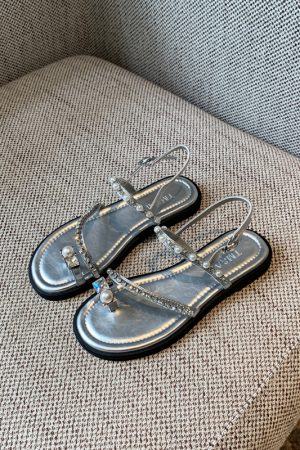 Water Drill Pearl Toe-Post Flat Sandals for Women - 2025 Summer Fairy Temperament Versatile Roman Style Shoes