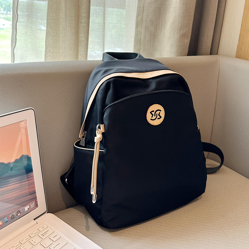 Water-Resistant Oxford Cloth Double Shoulder Bag - High-End Women's Travel Backpack for Commuting and Daily Use Water-Resistant Oxford Cloth Double Shoulder Bag - High-End Women's Travel Backpack for Commuting and Daily Use