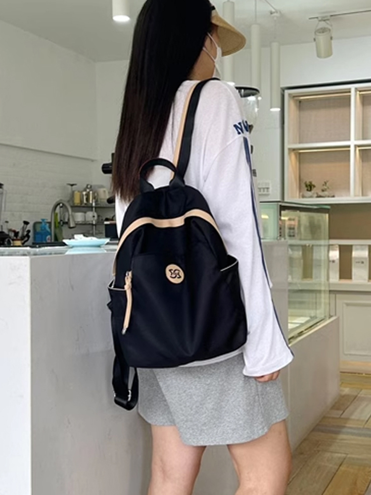 Water-Resistant Oxford Cloth Double Shoulder Bag - High-End Women's Travel Backpack for Commuting and Daily Use Water-Resistant Oxford Cloth Double Shoulder Bag - High-End Women's Travel Backpack for Commuting and Daily Use