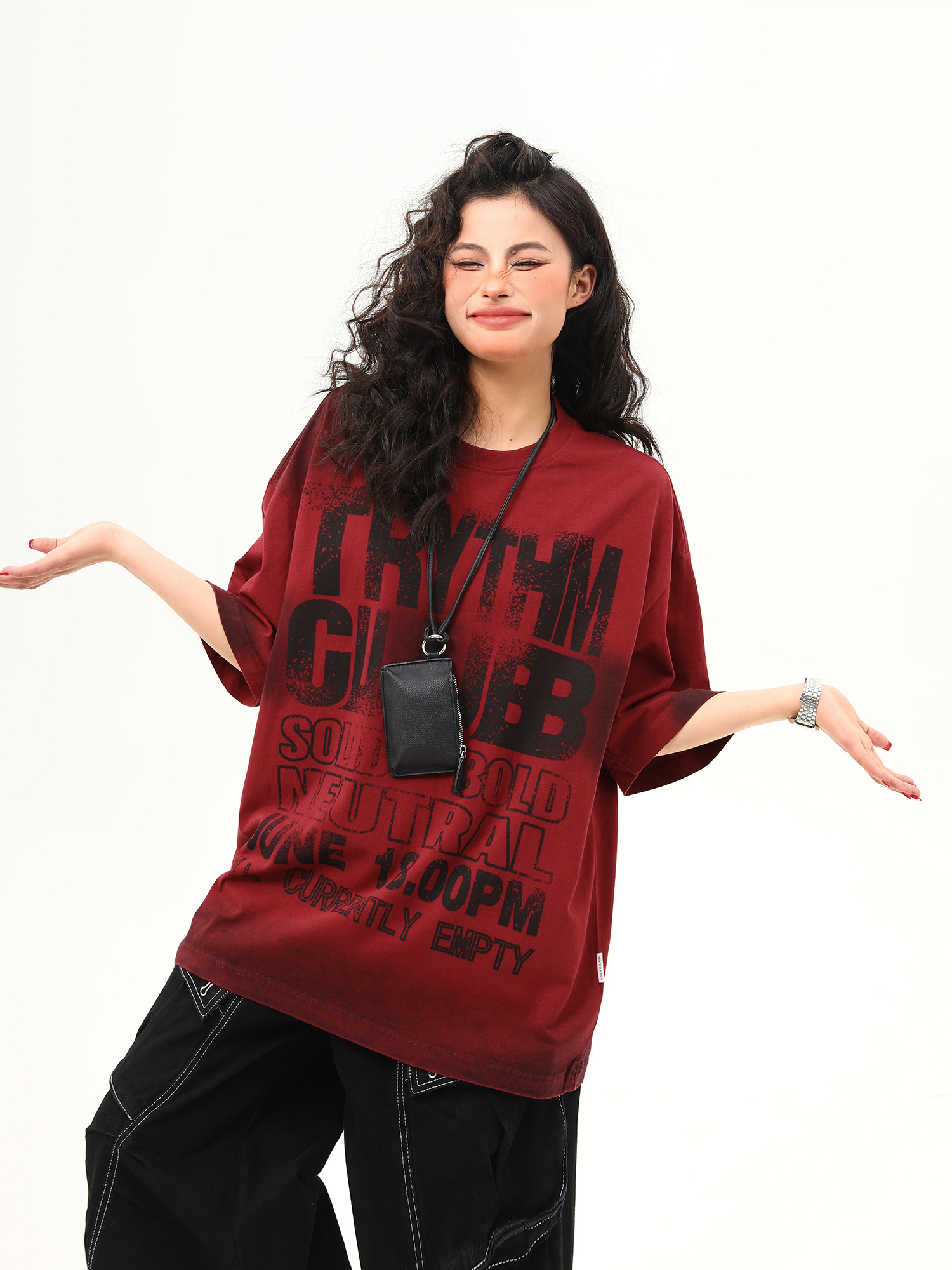 Water-Washed Heavyweight Red Short-Sleeve T-Shirt for Men and Women - American Street Style Trendy Couple Top, Summer Fashion Essential Water-Washed Heavyweight Red Short-Sleeve T-Shirt for Men and Women - American Street Style Trendy Couple Top, Summer Fashion Essential