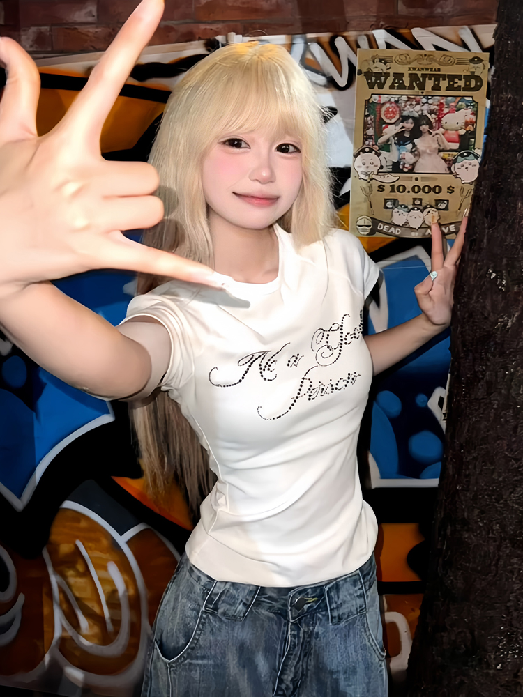 White Fitted Short-Sleeve Women's Summer Letter Print T-Shirt - Vintage American Retro Spicy Girl Top for Y2K Style White Fitted Short-Sleeve Women's Summer Letter Print T-Shirt - Vintage American Retro Spicy Girl Top for Y2K Style