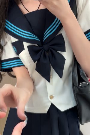 White JK Uniform Sailor Suit with Camellia Design - Women's Waist-Defined College Style Summer Short Sleeve Set