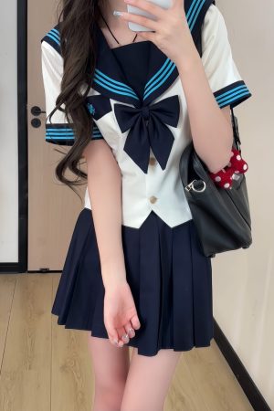 White JK Uniform Sailor Suit with Camellia Design - Women's Waist-Defined College Style Summer Short Sleeve Set