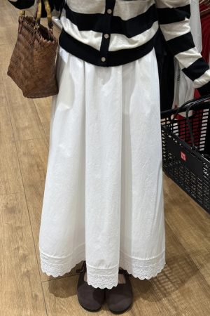 White Lace Splicing A-Line Half-Length Skirt for Women - 2025 New Style, Perfect for Petite Pear-Shaped Figures