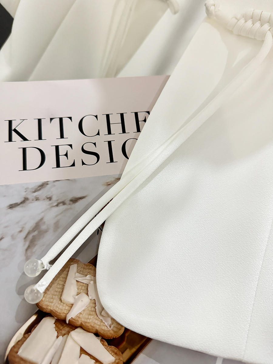 White Lightweight Elegant Blazer - Women's Chinese Street Style Suit Jacket for Summer 2025 Fashion White Lightweight Elegant Blazer - Women's Chinese Street Style Suit Jacket for Summer 2025 Fashion