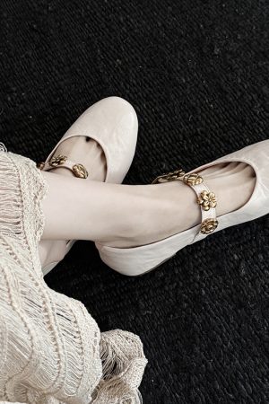 White Mary Jane Women's Flats - Exquisite Soft Comfortable Shallow Mouth Shoes for Stylish Everyday Wear