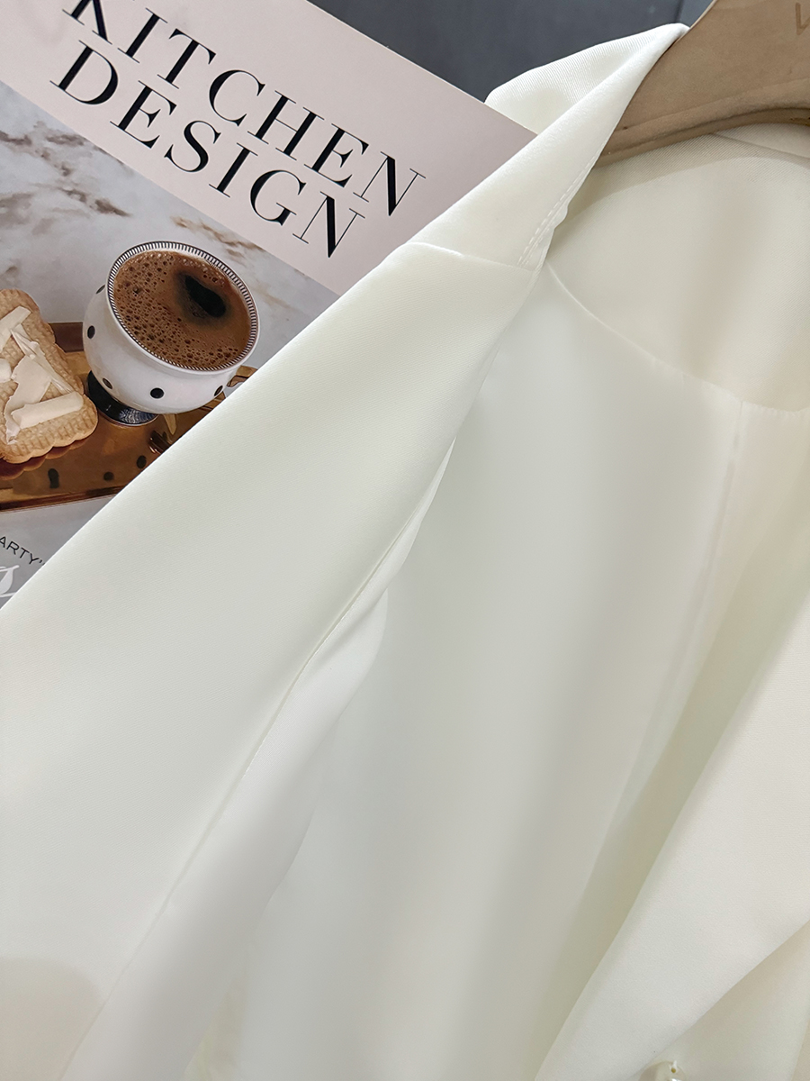 White Minimalist Pearl Button Double-Breasted Suit Jacket for Women - Exquisite Spring Autumn Blazer for Effortless Style White Minimalist Pearl Button Double-Breasted Suit Jacket for Women - Exquisite Spring Autumn Blazer for Effortless Style