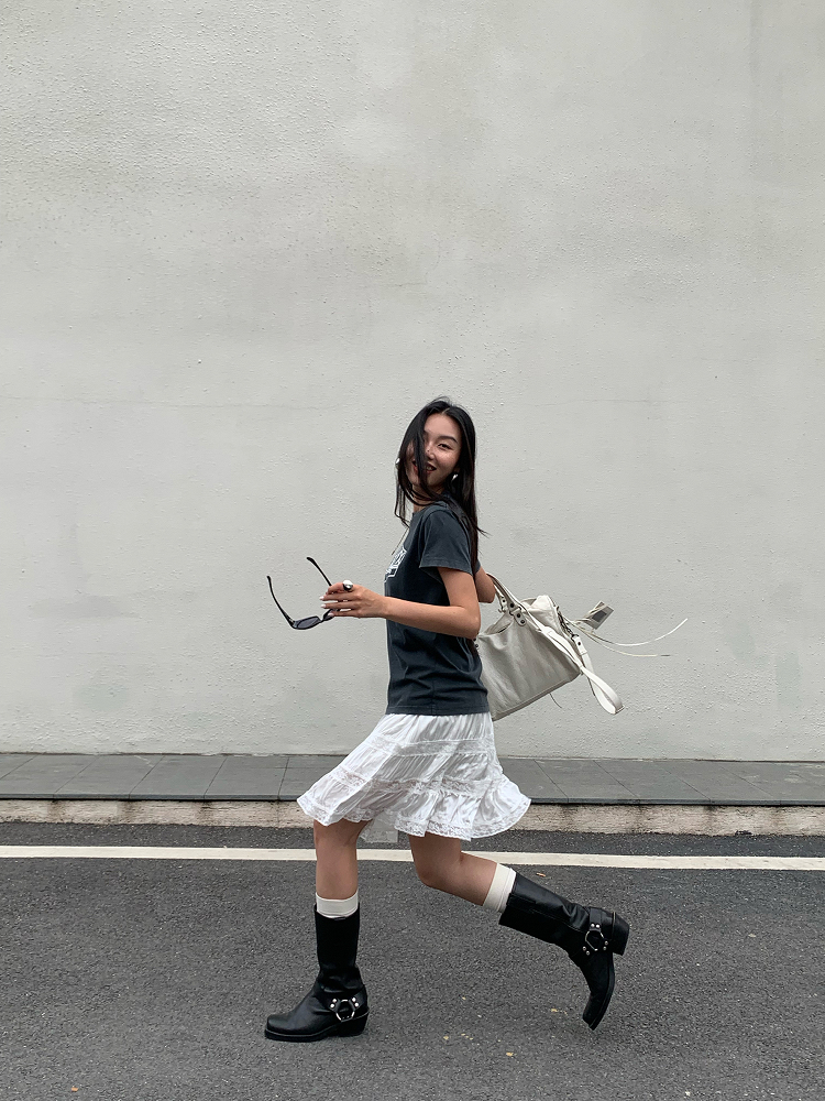 White Pearl Lace Silk Skirt & Vintage Ink Leak Printed Gray T-shirt Set - Hot Girl Aesthetic, Y2K Style, Dual Cultivation Look White Pearl Lace Silk Skirt & Vintage Ink Leak Printed Gray T-shirt Set - Hot Girl Aesthetic, Y2K Style, Dual Cultivation Look