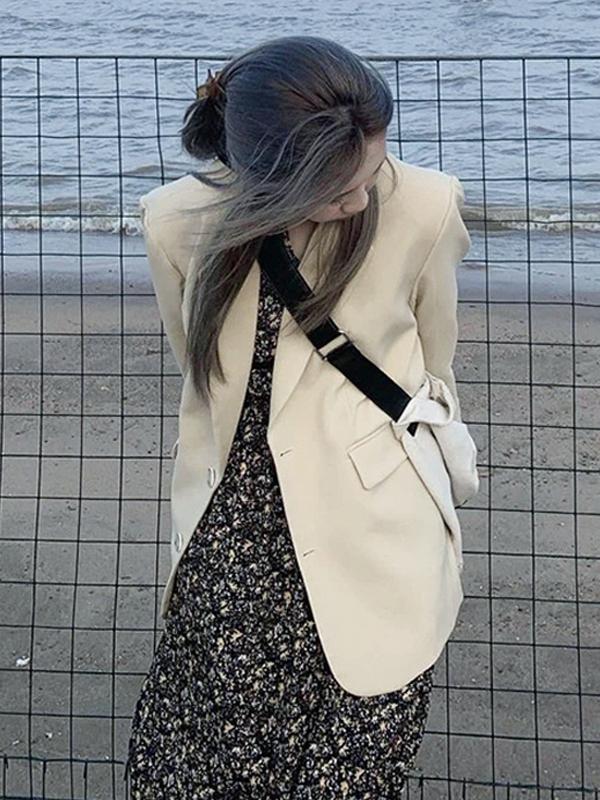 White Petite Suit Jacket for Women, Casual Short Blazer, High-End Design, 2025 Spring Autumn Trend, Chic Niche Style White Petite Suit Jacket for Women, Casual Short Blazer, High-End Design, 2025 Spring Autumn Trend, Chic Niche Style