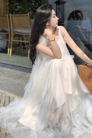 White Princess Puff Skirt Morning Robe Engagement Dress - French High-End Light Wedding Dress for Travel Photography