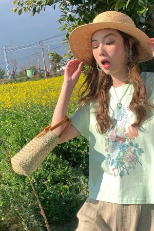 White Short Sleeve Floral Oil Painting T-Shirt for Women, Summer Pure Cotton, Loose Fit, Round Neck, Vintage Style Top