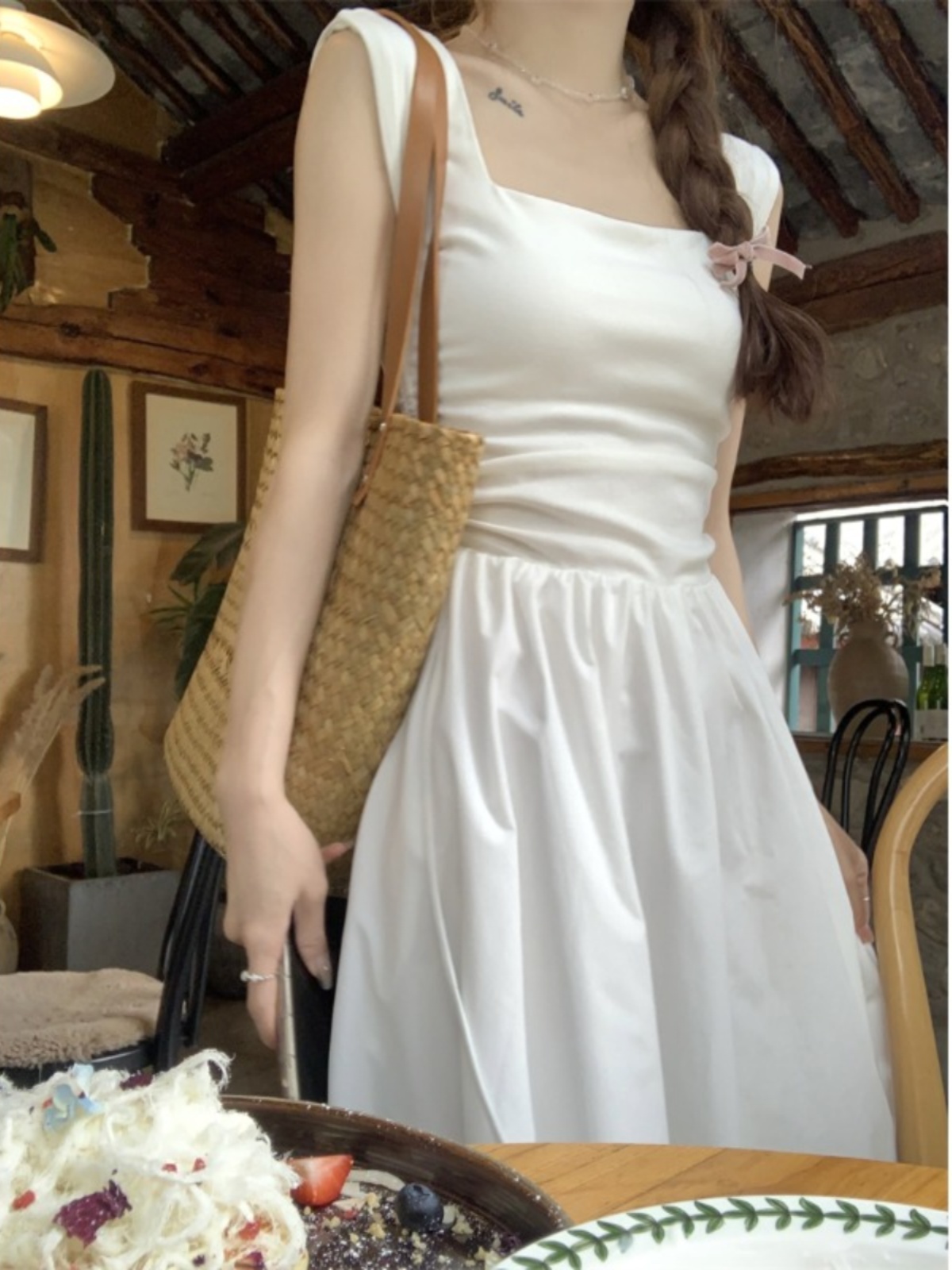 White Sleeveless French-Style Dress for Women, Summer Square Neck, Waist-Cinching, Slimming Long Dress - Elegant 90s Fashion White Sleeveless French-Style Dress for Women, Summer Square Neck, Waist-Cinching, Slimming Long Dress - Elegant 90s Fashion
