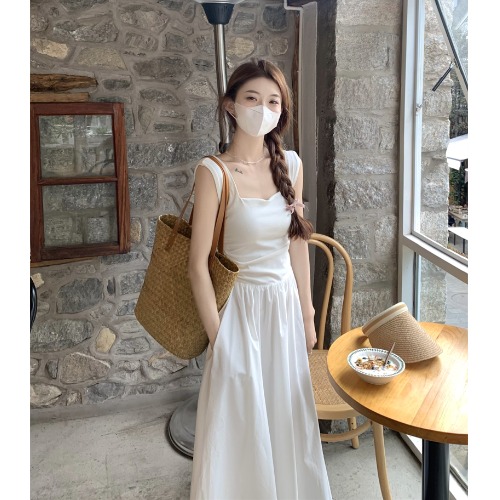 White Sleeveless French-Style Dress for Women, Summer Square Neck, Waist-Cinching, Slimming Long Dress - Elegant 90s Fashion White Sleeveless French-Style Dress for Women, Summer Square Neck, Waist-Cinching, Slimming Long Dress - Elegant 90s Fashion