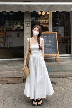 White Sleeveless French-Style Dress for Women, Summer Square Neck, Waist-Cinching, Slimming Long Dress - Elegant 90s Fashion