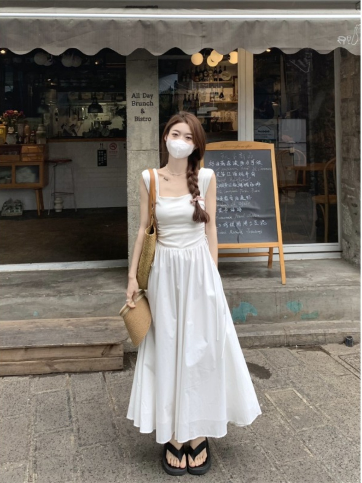 White Sleeveless French-Style Dress for Women, Summer Square Neck, Waist-Cinching, Slimming Long Dress - Elegant 90s Fashion White Sleeveless French-Style Dress for Women, Summer Square Neck, Waist-Cinching, Slimming Long Dress - Elegant 90s Fashion