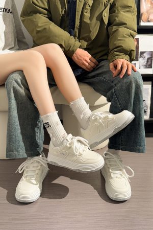 White Thick-Soled Casual Sneakers for Women - Simple Versatile Sports Shoes for Summer 2025, Trendy and Comfortable Footwear