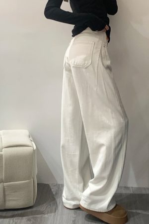 White Women's Plus Size Wide-Leg Curved Knife Pants - Summer 2025 Flattering Scythe Design for Effortless Style