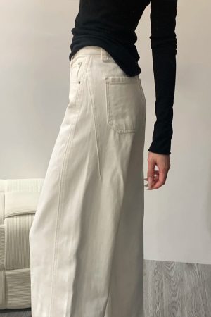 White Women's Plus Size Wide-Leg Curved Knife Pants - Summer 2025 Flattering Scythe Design for Effortless Style