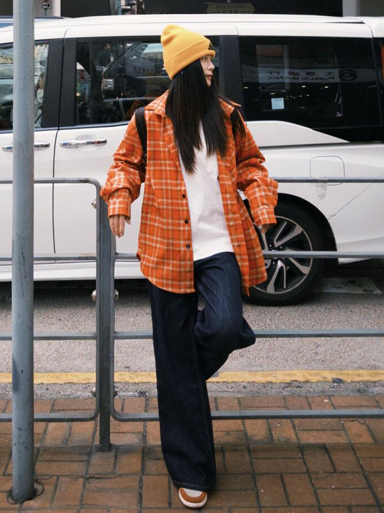 Women's American Plaid Long Sleeve Shirt with Polo Collar, Loose Casual Spring Jacket for Sun Protection, Couples Style Women's American Plaid Long Sleeve Shirt with Polo Collar, Loose Casual Spring Jacket for Sun Protection, Couples Style