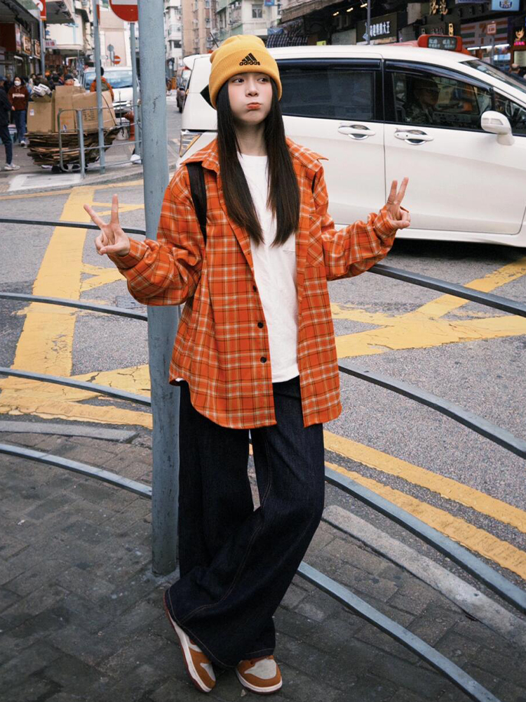 Women's American Plaid Long Sleeve Shirt with Polo Collar, Loose Casual Spring Jacket for Sun Protection, Couples Style Women's American Plaid Long Sleeve Shirt with Polo Collar, Loose Casual Spring Jacket for Sun Protection, Couples Style