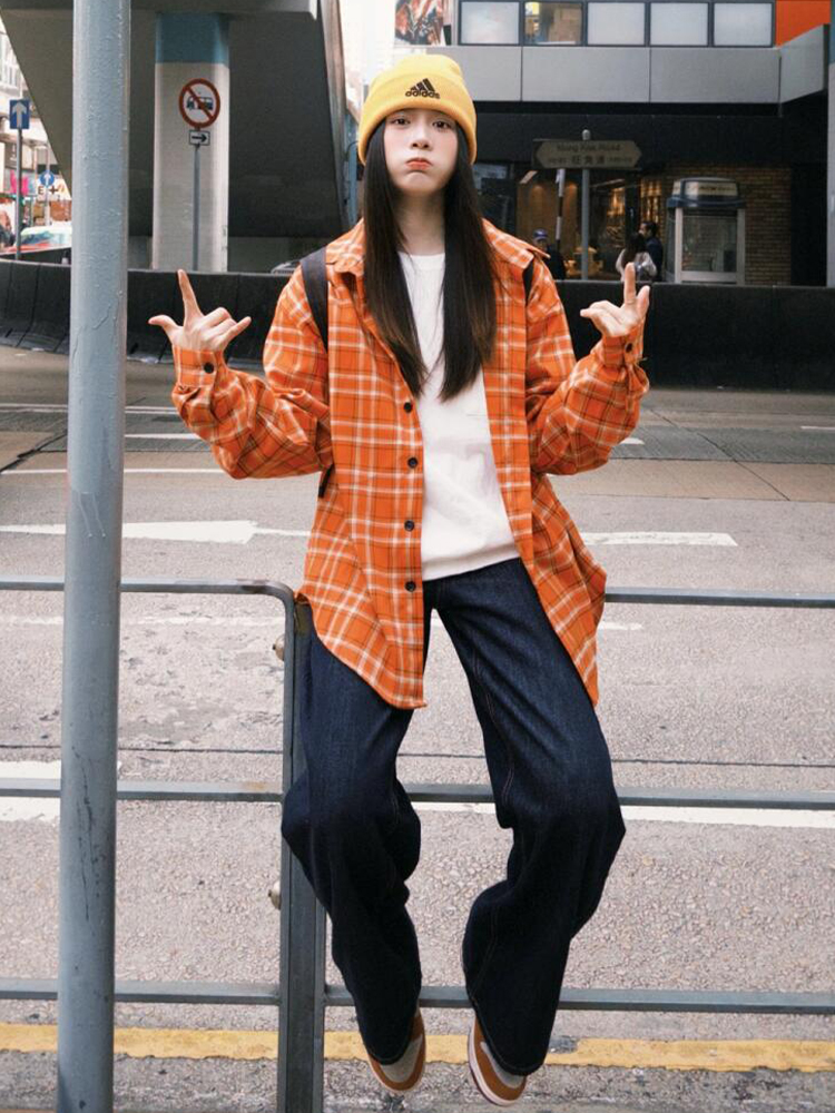 Women's American Plaid Long Sleeve Shirt with Polo Collar, Loose Casual Spring Jacket for Sun Protection, Couples Style Women's American Plaid Long Sleeve Shirt with Polo Collar, Loose Casual Spring Jacket for Sun Protection, Couples Style