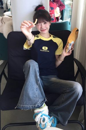 Women's American-Style Raglan Sleeve T-Shirt with Side Striped Letter Print, Slim Fit Summer Top, Casual Y2K Fashion