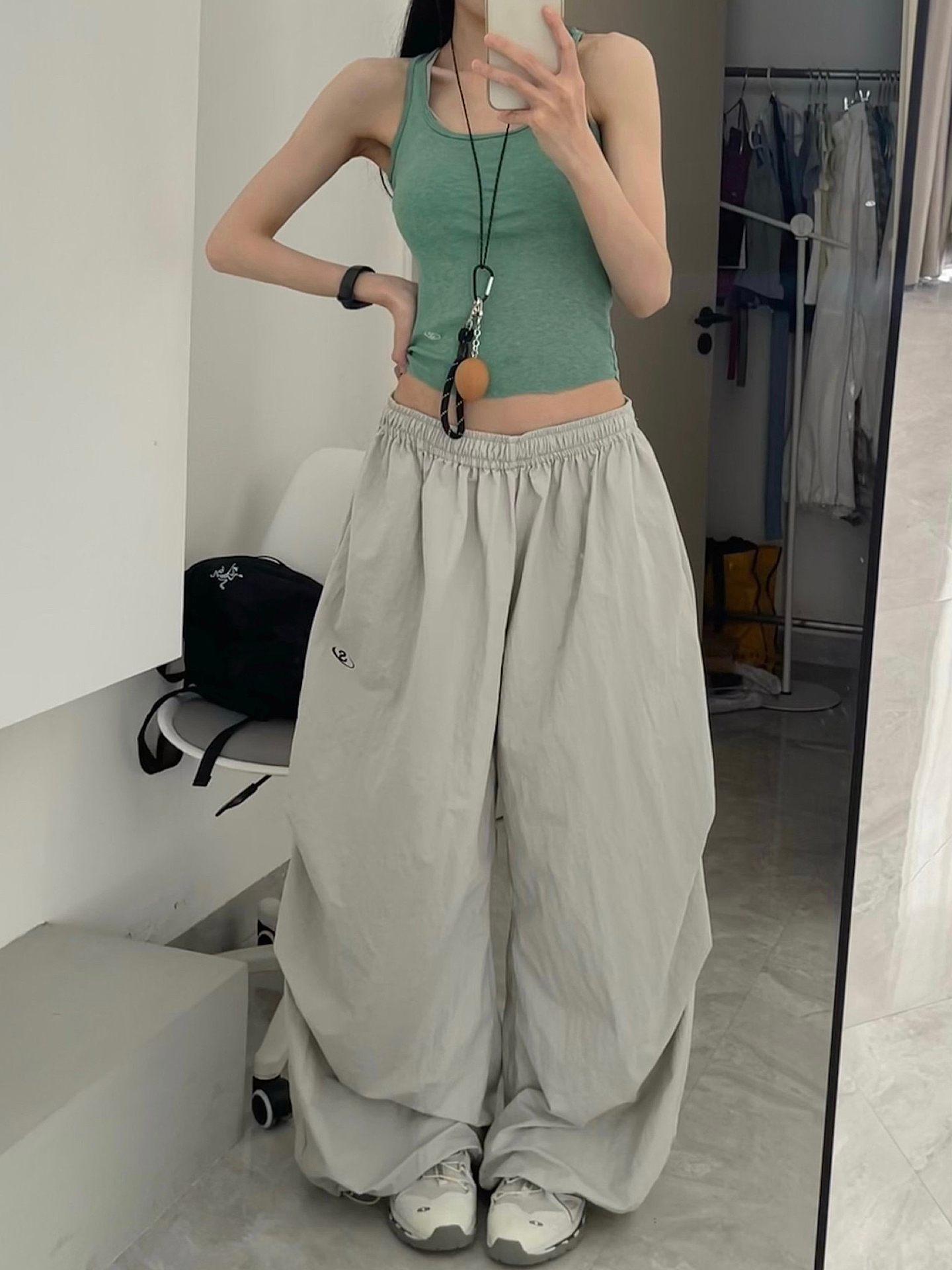 Women's American Vintage Cargo Pants - Summer Loose Casual Wide-Leg Parachute Pants with Drawstring, Hip-Hop Style Women's American Vintage Cargo Pants - Summer Loose Casual Wide-Leg Parachute Pants with Drawstring, Hip-Hop Style
