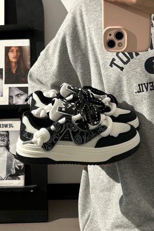 Women's Black and White Panda Sneakers - Breathable Thick-Soled Footwear for 2025, Versatile Design, Trendy Y2K Style