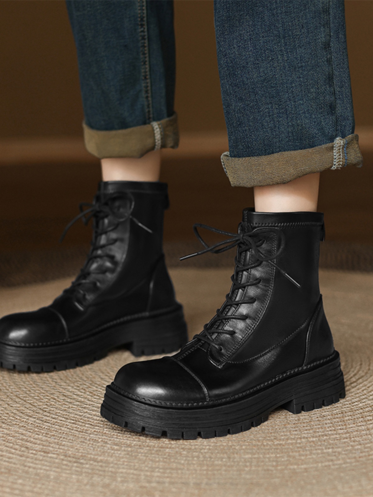 Women's Black Lace-Up Thick-Soled Martin Boots in First-Layer Cowhide - Stylish Short Boots for Fall and Winter Women's Black Lace-Up Thick-Soled Martin Boots in First-Layer Cowhide - Stylish Short Boots for Fall and Winter