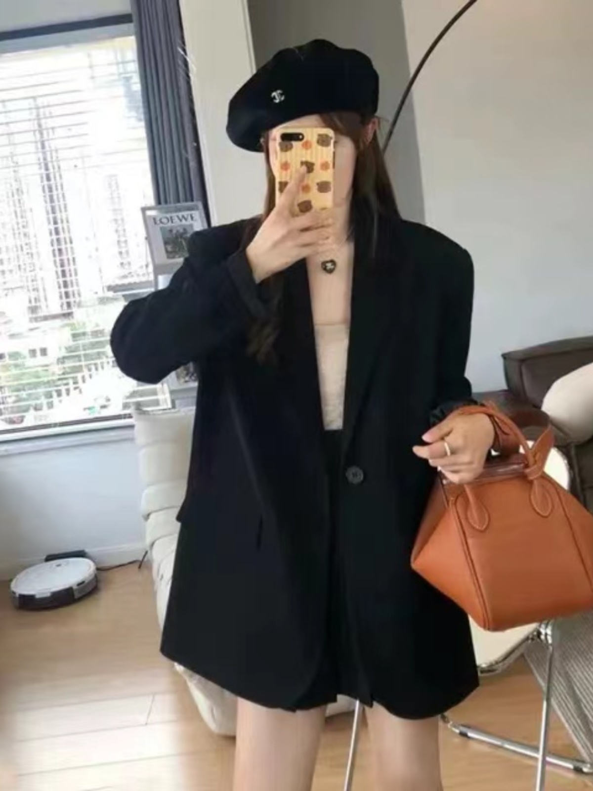 Women's Black Suit Jacket - Elegant High-End Loose Blazer for Spring & Autumn, Casual Fashion Essential Women's Black Suit Jacket - Elegant High-End Loose Blazer for Spring & Autumn, Casual Fashion Essential