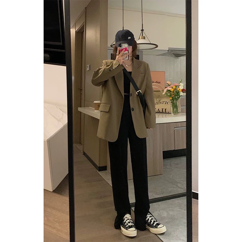 Women's Black Suit Jacket - Elegant High-End Loose Blazer for Spring & Autumn, Casual Fashion Essential Women's Black Suit Jacket - Elegant High-End Loose Blazer for Spring & Autumn, Casual Fashion Essential